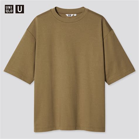 uniqlo airism tee shirts.